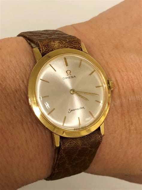 gouden omega horloge waarde|omega horloge tweedehands.